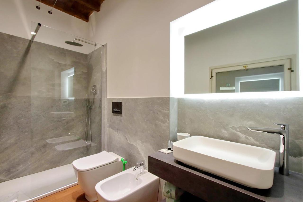 Ych-Farnese Charme Appartement Rome Buitenkant foto