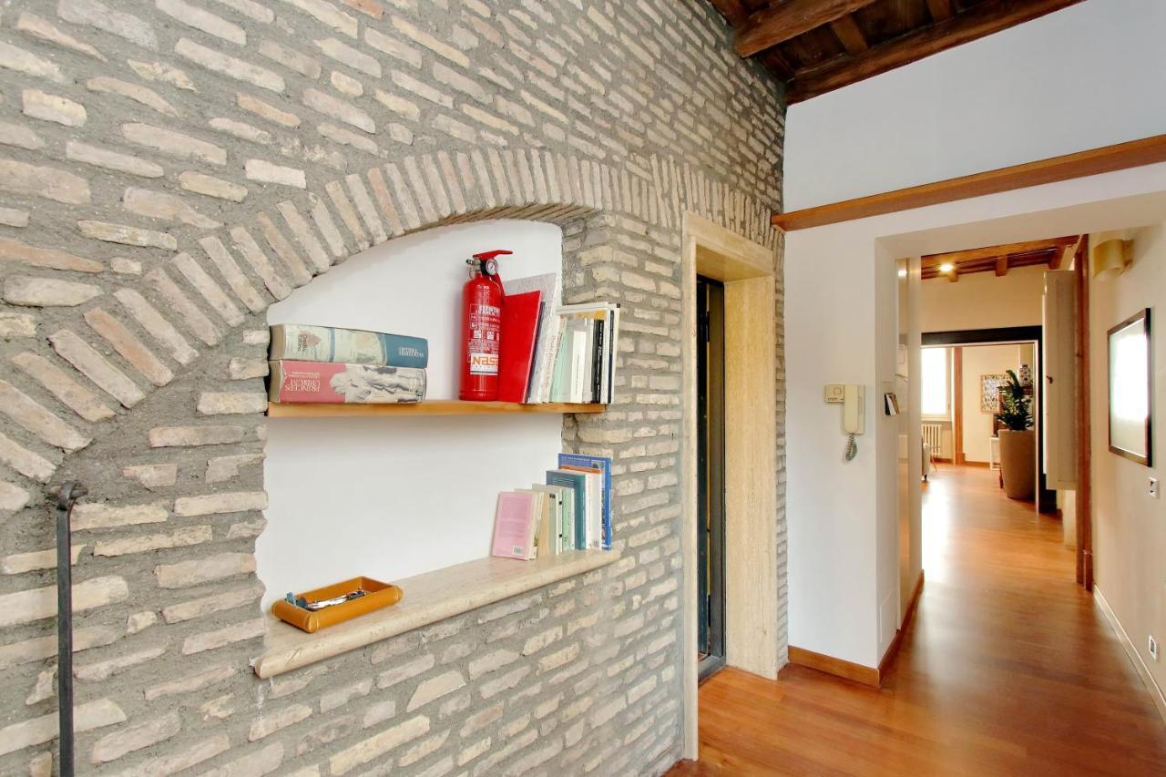 Ych-Farnese Charme Appartement Rome Buitenkant foto